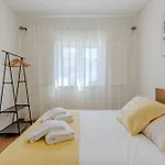Penafirme - * Santa Cruz (Oeste)
